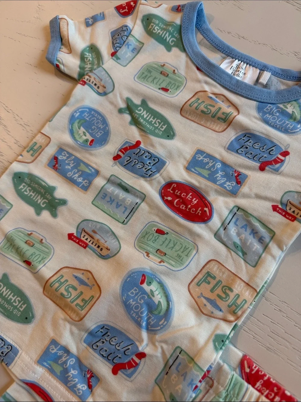 Tres Beau et Belle Fishing Lake Print Short Pajama Set 18 24 months 3T 4T